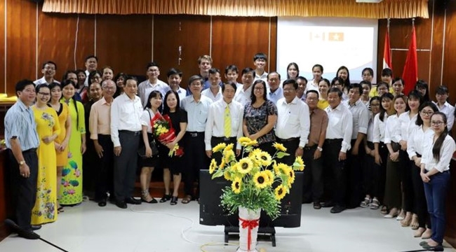 hoi huu nghi viet nam canada tinh tra vinh nhieu hoat dong noi bat huong ve cong dong
