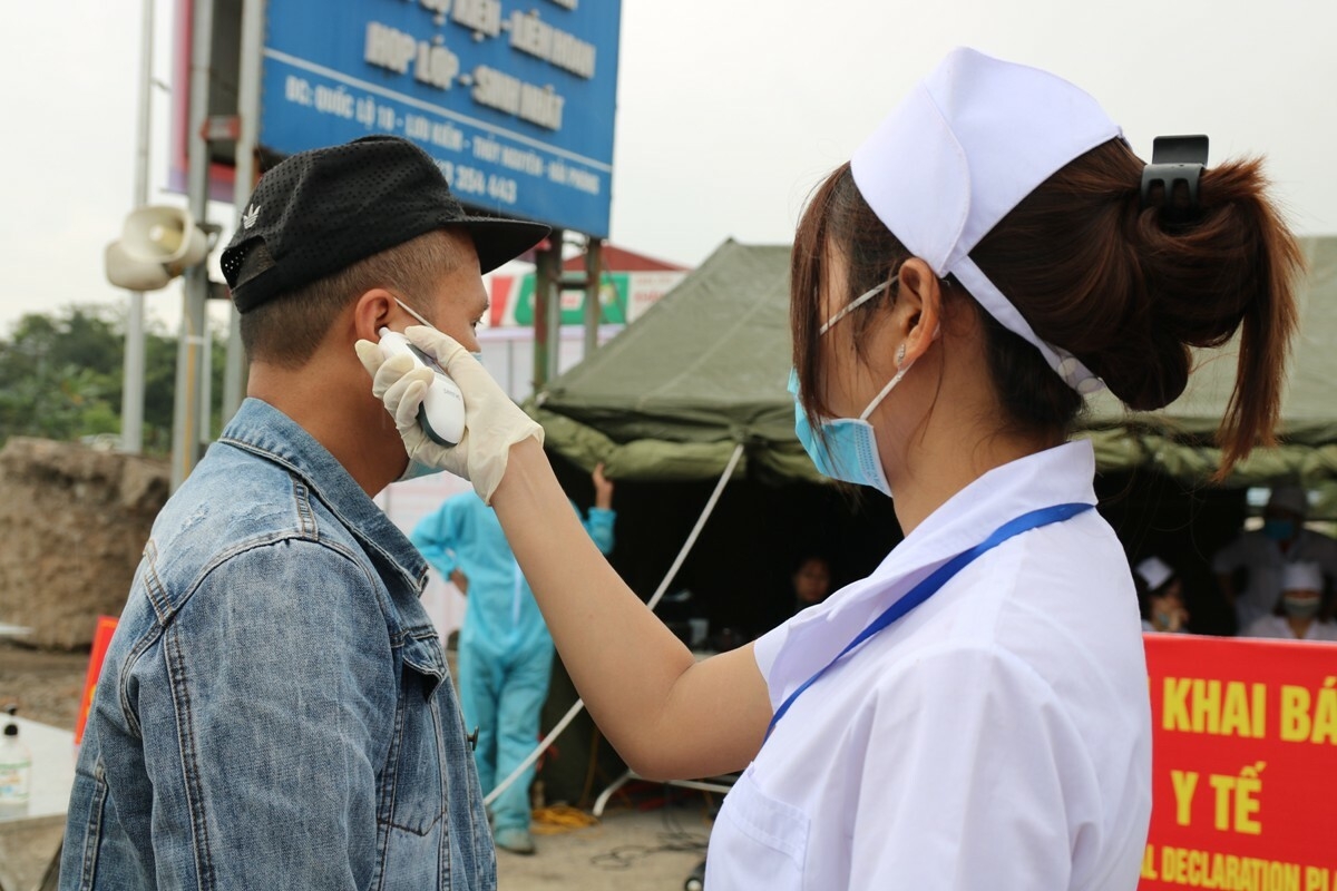 Tin tức trong ngày 27/3 mới nhất: Người Sài Gòn sẽ bị phạt nếu không đeo khẩu trang tin tuc trong ngay 273 moi nhat nguoi sai gon se bi phat neu khong deo khau trang