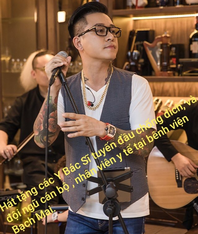 Dịch Covid-19: Tuấn Hưng hát miễn phí ủng hộ y bác sĩ, Lê Bê La quyên góp hơn 1 tỷ đồng dich covid 19 le be la quyen gop hon mot ty dong tuan hung hat mien phi ung ho y bac si