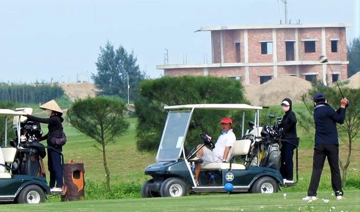 Tin tức trong ngày 18/4 mới nhất: Phạt 15 triệu sân golf mở cửa đón khách giữa mùa dịch tin tuc trong ngay 184 moi nhat phat 15 trieu san golf mo cua don khach giua mua dich