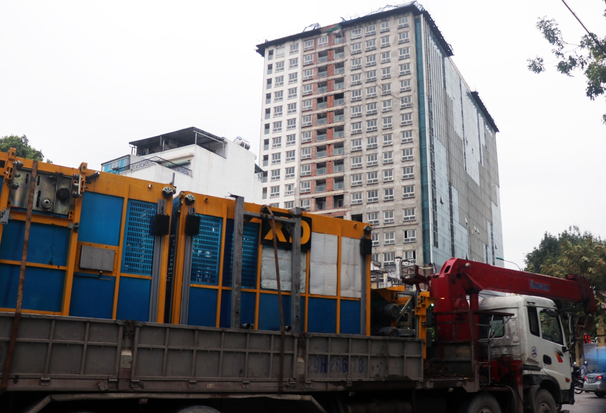 Tin tức trong ngày 24/4 mới nhất: Nhà 8B Lê Trực sắp bị phá dỡ tầng 18 tin tuc trong ngay 244 moi nhat nha 8b le truc sap bi pha do tang 18