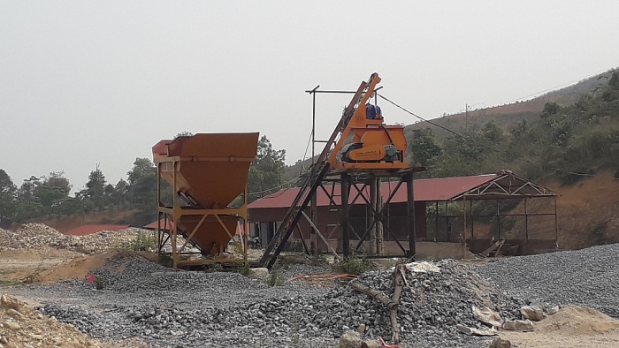 Công trình trọng điểm Ẳng Cang - Điện Biên thi công 10 năm vẫn... ngổn ngang cong trinh trong diem ho chua nuoc ang cang thi cong 10 nam van ngon ngang