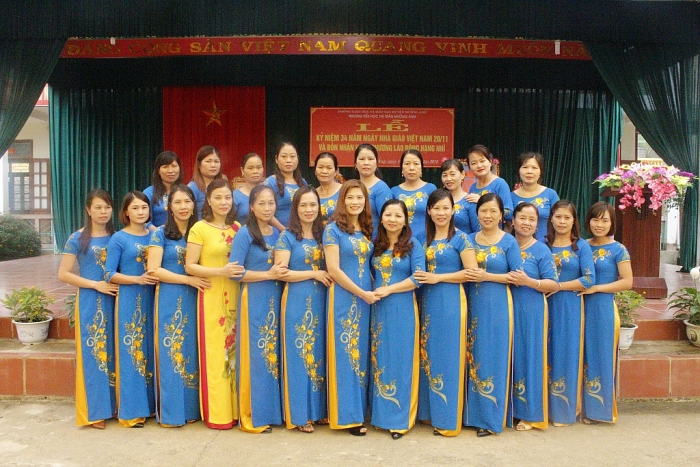 Tiểu học thị trấn Mường Ảng – là cờ đầu ngành giáo dục ở huyện nghèo tieu hoc thi tran muong ang la co dau nganh giao duc o huyen ngheo