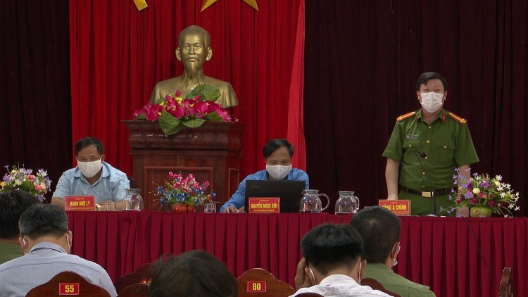 Nậm Pồ (Điện Biên): Chức sắc, chức việc, trưởng các điểm nhóm tôn giáo cùng chính quyền phòng chống dịch Covid-19 Nậm Pồ (Điện Biên): Chức sắc, chức việc, trưởng các điểm nhóm tôn giáo cùng chính quyền phòng chống dịch Covid-19