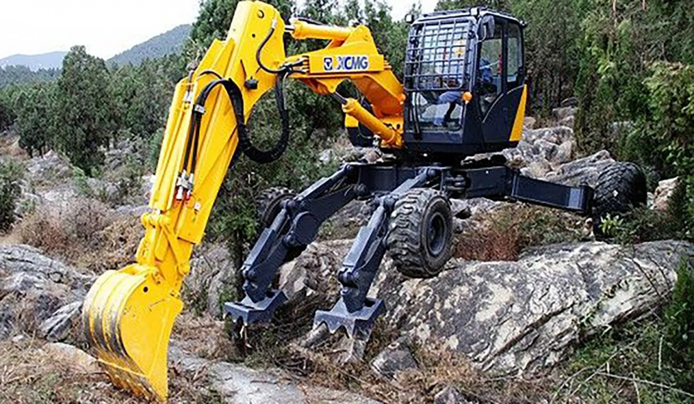 Tin tức thế giới hôm nay (9/7): Trung Quốc sử dụng máy xúc chân nhện để xây đường gần biên giới Ấn - Trung