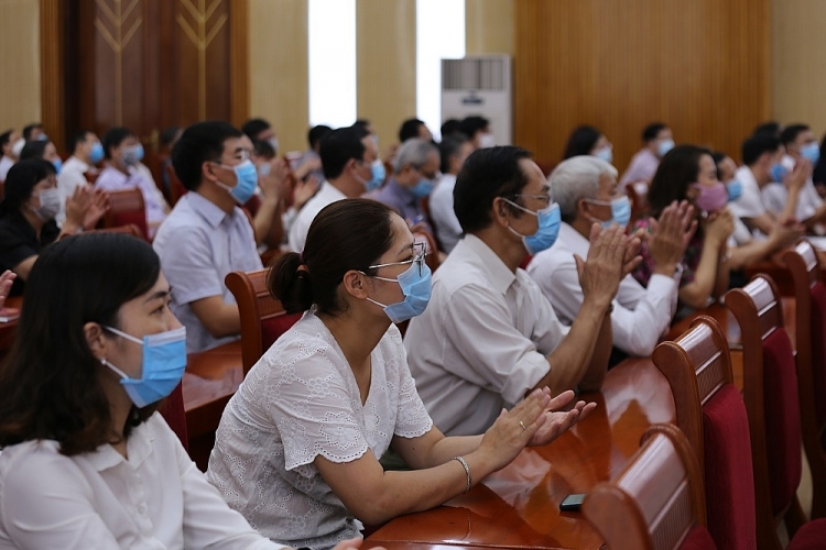 Cử tri quận Hoàng Mai nhất trí cao với chương trình hành động của các ứng cử viên đại biểu HĐND TP Hà Nội nhiệm kỳ 2021-2026 Cử tri quận Hoàng Mai nhất trí cao với chương trình hành động của các ứng cử viên đại biểu HĐND TP Hà Nội nhiệm kỳ 2021-2026