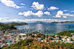 crystal bay xay dung he sinh thai du lich tai cac vung dat moi