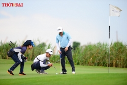 man nhan voi san golf co dia hinh kho va dep bac nhat viet nam