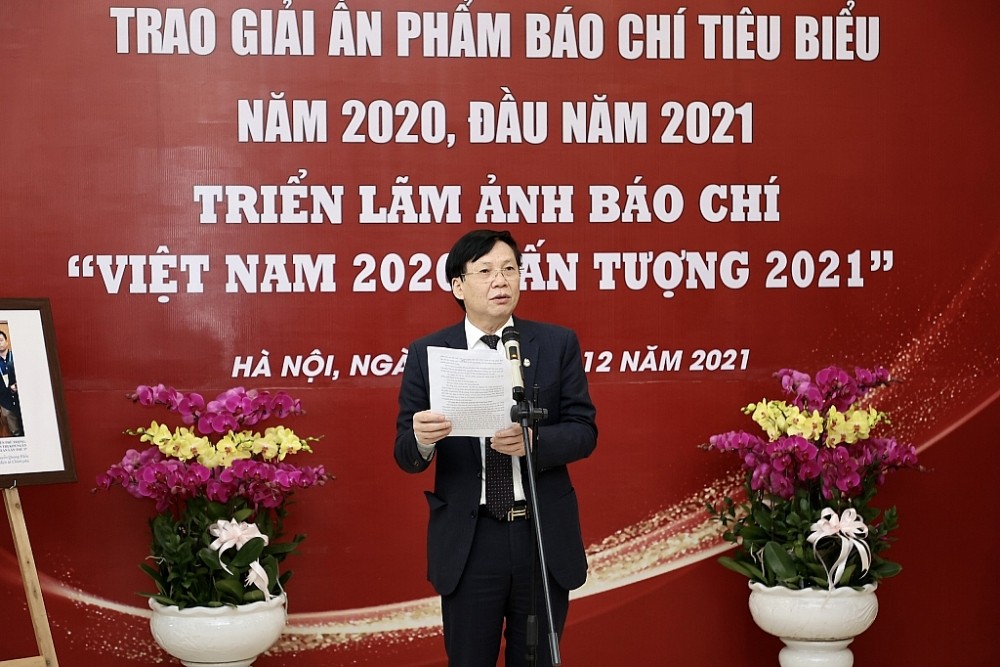 Tạp chí Thời Đại đoạt Giải A bìa báo Tết ấn tượng năm 2021
