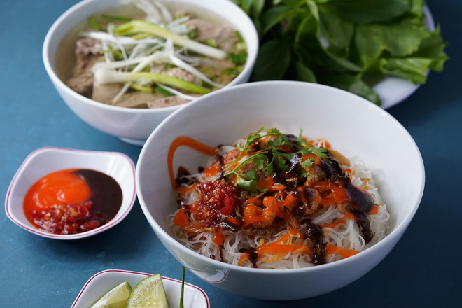 Two-in-one dried pho, Gia Lai province's unique dish Two-in-one dried pho, Gia Lai province's unique dish