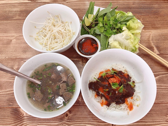 Two-in-one dried pho, Gia Lai province's unique dish Two-in-one dried pho, Gia Lai province's unique dish