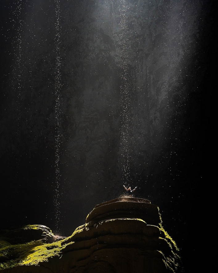 How US broadcaster made program on Vietnam's gigantic caves How US broadcaster made program on Vietnam's gigantic caves