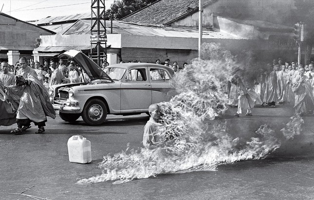 Five grim photos that shook the world Five grim photos that shook the world