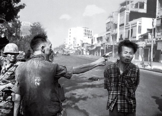 Five grim photos that shook the world Five grim photos that shook the world