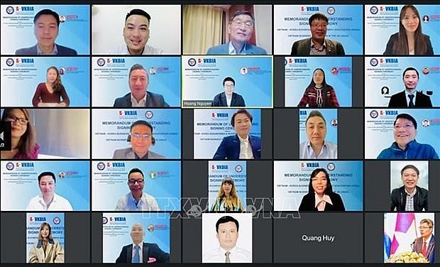 Business Associations Join Efforts to Boost Consumption of Vietnamese Products Abroad