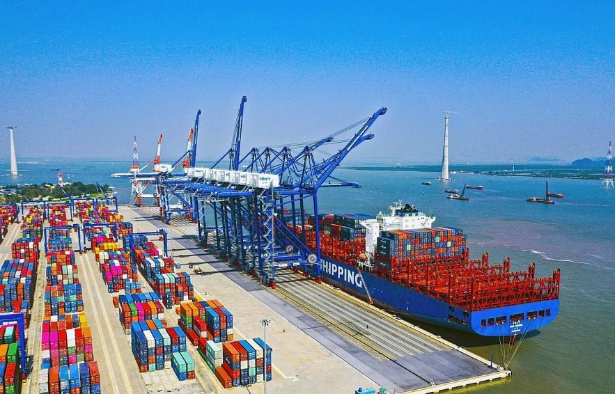 Vietnamese Production Chains Adapts to the New Normal Vietnamese Production Chains Adapts to the New Normal
