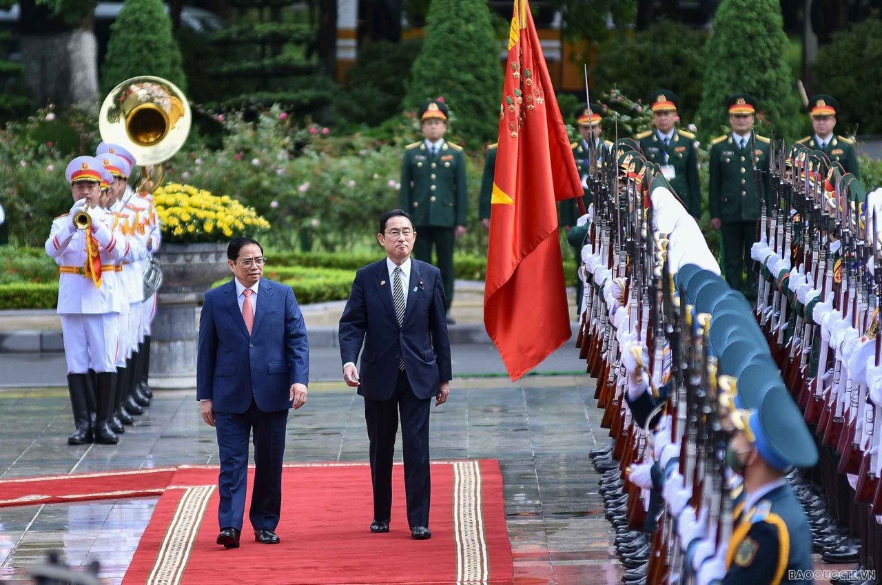 Hai Thủ tướng bày tỏ vui mừng trước sự phát triển vượt bậc của quan hệ Việt Nam-Nhật Bản. Hai Thủ tướng bày tỏ vui mừng trước sự phát triển vượt bậc của quan hệ Việt Nam-Nhật Bản.
