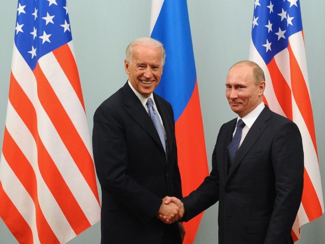 Tổng thống Putin và người đồng cấp Joe Biden nói gì trong cuộc điện đàm đầu tiên? Tổng thống Putin và người đồng cấp Joe Biden nói gì trong cuộc điện đàm đầu tiên?