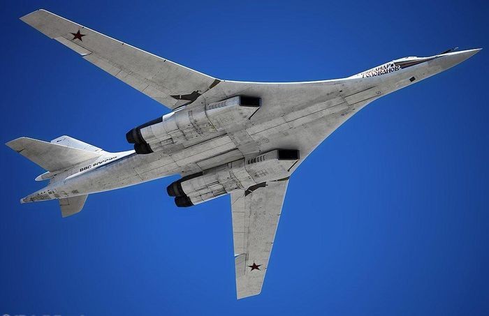Máy bay ném bom siêu thanh Tu-160 Nga bất ngờ hoạt động gần mũi Florida Máy bay ném bom siêu thanh Tu-160 Nga bất ngờ hoạt động gần mũi Florida