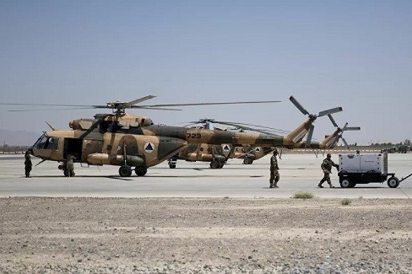 Taliban đang điện đàm với các nước láng giềng để yêu cầu trả lại máy bay Taliban đang điện đàm với các nước láng giềng để yêu cầu trả lại máy bay