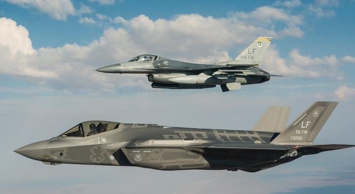 Lộ diện quốc gia đầu tiên có không quân sở hữu toàn chiến cơ tàng hình F-35 Lộ diện quốc gia đầu tiên có không quân sở hữu toàn chiến cơ tàng hình F-35