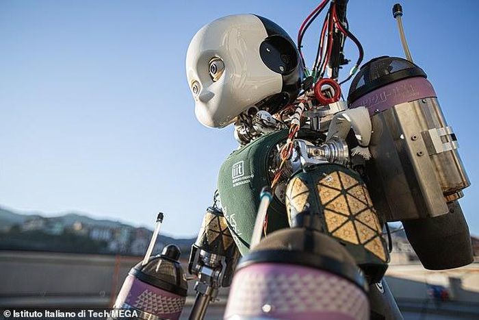 Italy phát triển robot Italy phát triển robot