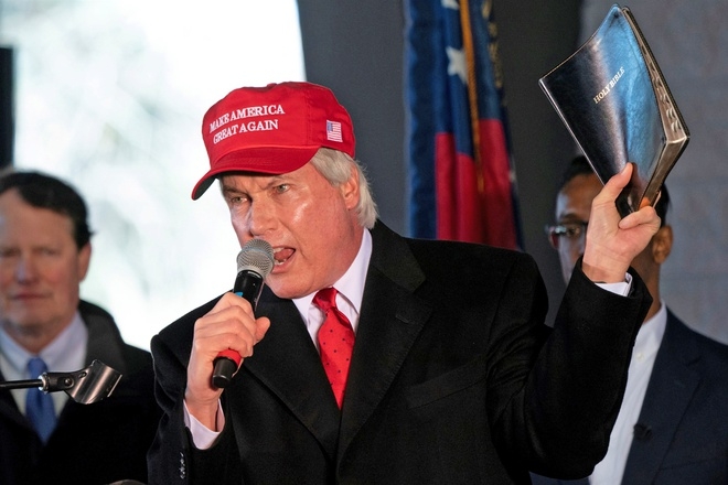 Luật sư phụ trách kiện tụng bầu cử của ông Trump bị điều tra bỏ phiếu bất hợp pháp Luật sư phụ trách kiện tụng bầu cử của ông Trump bị điều tra bỏ phiếu bất hợp pháp