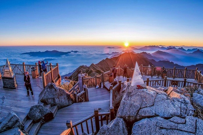 Lao Tỷ Phùng - Điểm săn mây kỳ thú khiến du khách mê mẩn Lao Tỷ Phùng - Điểm săn mây kỳ thú khiến du khách mê mẩn