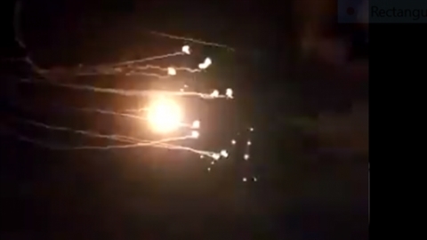 Hệ thống Pantsir-S của Syria diệt gọn 12 tên lửa Israel trong tích tắc Hệ thống Pantsir-S của Syria diệt gọn 12 tên lửa Israel trong tích tắc