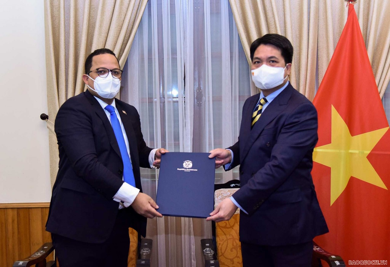 Tiếp nhận bản sao Thư ủy nhiệm bổ nhiệm Đại sứ Cộng hòa Dominica tại Việt Nam Tiếp nhận bản sao Thư ủy nhiệm bổ nhiệm Đại sứ Cộng hòa Dominica tại Việt Nam