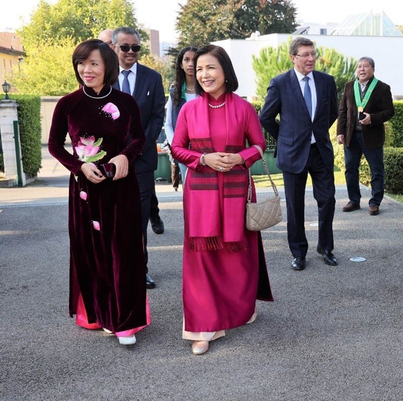 Phái đoàn Việt Nam tại Geneva tổ chức gặp gỡ cộng đồng Phái đoàn Việt Nam tại Geneva tổ chức gặp gỡ cộng đồng