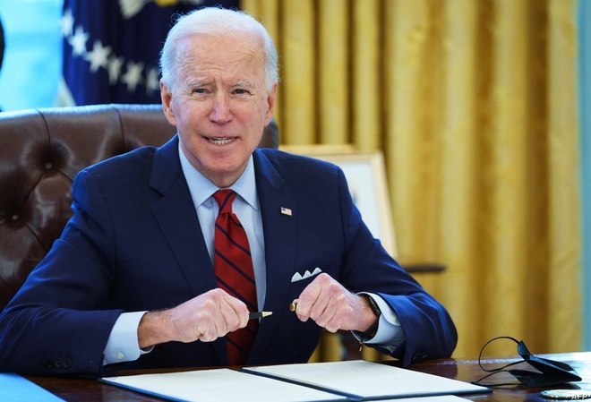 TT Biden đảo ngược lệnh trừng phạt gây tranh cãi của ông Trump TT Biden đảo ngược lệnh trừng phạt gây tranh cãi của ông Trump