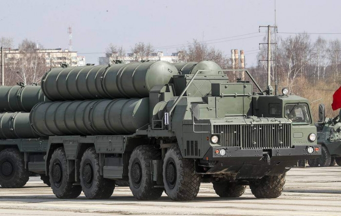 Nhiều hệ thống vũ khí Nga sẽ đổ về thủ đô Moscow trong đêm Nhiều hệ thống vũ khí Nga sẽ đổ về thủ đô Moscow trong đêm