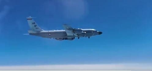 Tiêm kích MiG-31 Nga tức tốc xuất kích để bám đuổi máy bay Mỹ Tiêm kích MiG-31 Nga tức tốc xuất kích để bám đuổi máy bay Mỹ