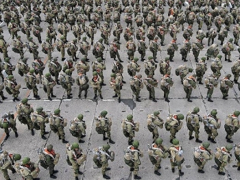 Thụy Điển không tin Nga rút quân khỏi biên giới Ukraine, nghi chỉ là 
