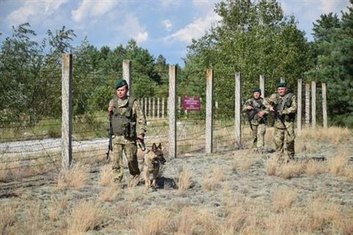 Ukraine tăng cường 400 km hào chống tăng, mục tiêu 'chặn đứng Nga'? Ukraine tăng cường 400 km hào chống tăng, mục tiêu 'chặn đứng Nga'?