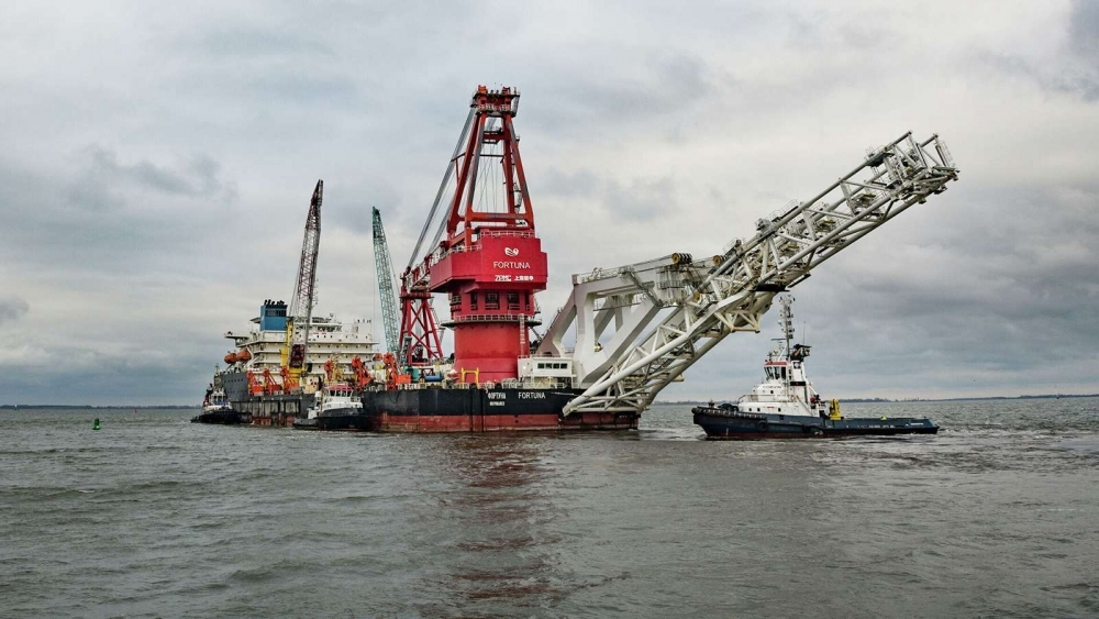 Tàu Nga tiến vào lãnh hải Đức, tiếp tục hoàn thiện Nord Stream 2 Tàu Nga tiến vào lãnh hải Đức, tiếp tục hoàn thiện Nord Stream 2