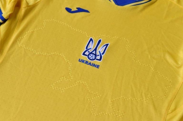 Nga nổi đóa vì Ukraine tung bộ áo Euro 2020 in hình Crimea Nga nổi đóa vì Ukraine tung bộ áo Euro 2020 in hình Crimea