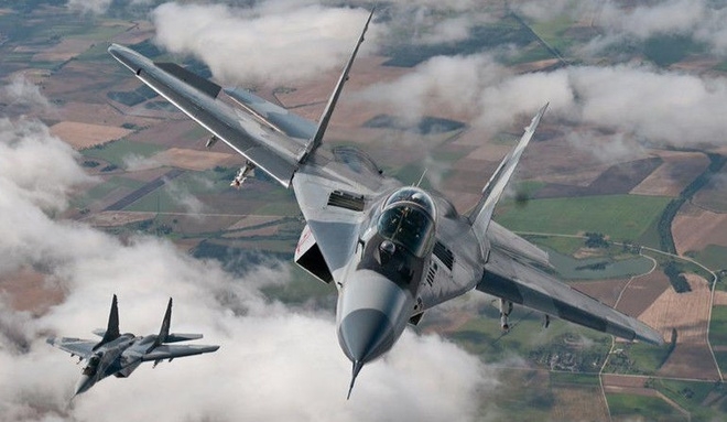 Tiêm kích MiG-29 Ba Lan vô tình bắn nhầm máy bay đồng đội Tiêm kích MiG-29 Ba Lan vô tình bắn nhầm máy bay đồng đội