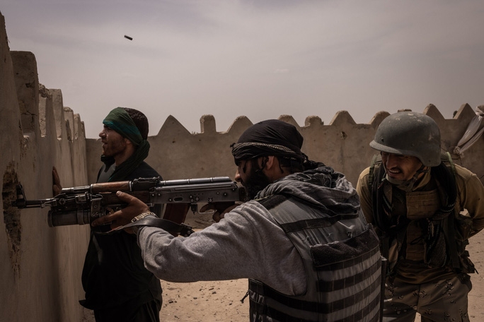 Taliban tràn vào các thành phố quan trọng của Afghanistan sau khi Mỹ rút quân Taliban tràn vào các thành phố quan trọng của Afghanistan sau khi Mỹ rút quân