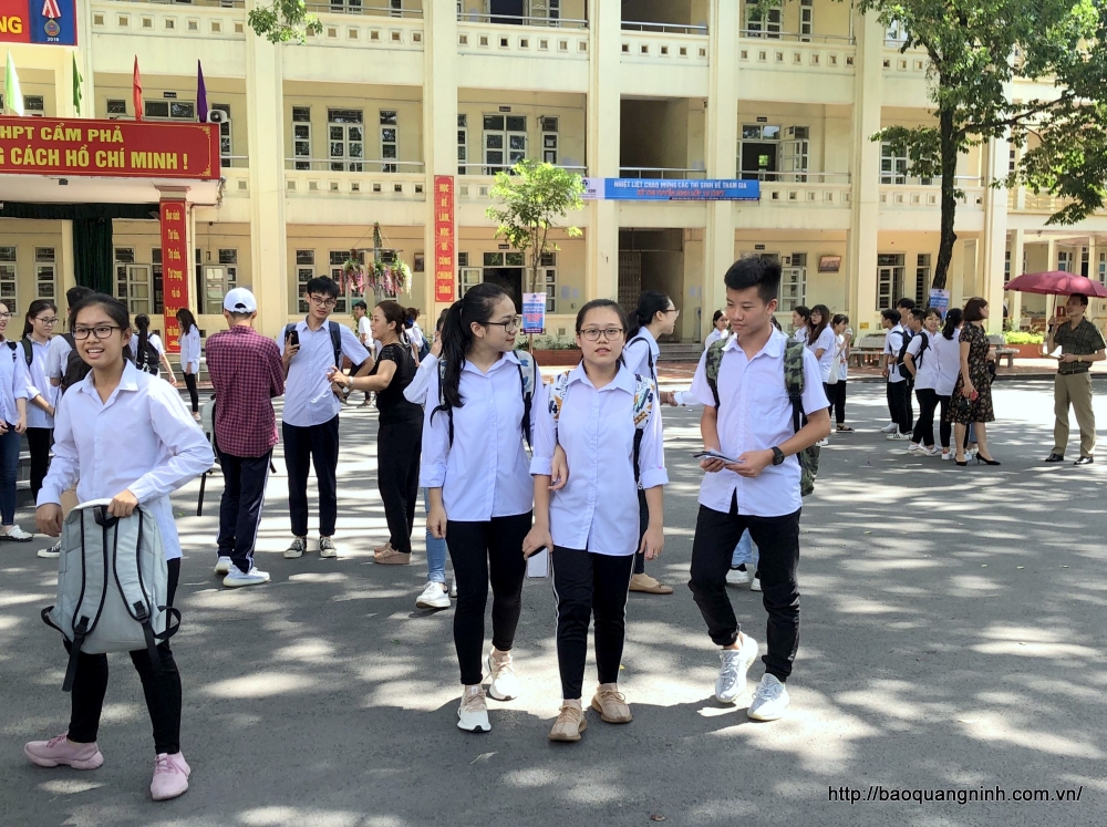 1254 de thi ngu van tuyen sinh lop 10 vao thpt tinh quang ninh 2020 anh2
