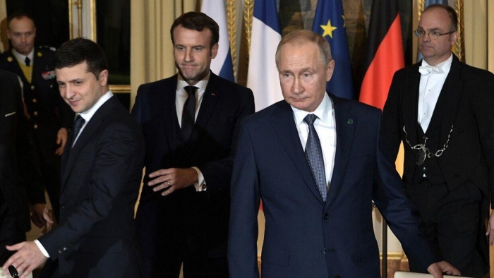 Điện Kremlin nói về lý do ngăn cản Putin và người đồng cấp Zelensky gặp gỡ Điện Kremlin nói về lý do ngăn cản Putin và người đồng cấp Zelensky gặp gỡ
