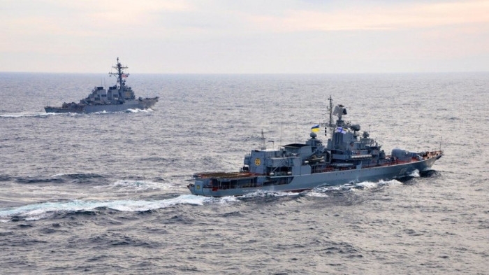 Nga phát hiện Ukraine lắp thiết bị bí ẩn trên boong kỳ hạm Nga phát hiện Ukraine lắp thiết bị bí ẩn trên boong kỳ hạm