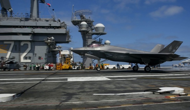 Phi đội F-35C đầu tiên của Thủy quân lục chiến Mỹ đã sẵn sàng chiến đấu Phi đội F-35C đầu tiên của Thủy quân lục chiến Mỹ đã sẵn sàng chiến đấu
