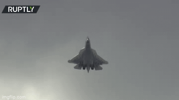Tiêm kích Su-57 Nga phô diễn tuyệt chiêu 