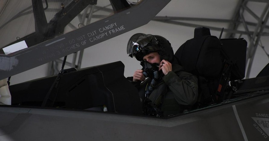 Hạ viện Mỹ yêu cầu điều tra thêm về việc phi công tiêm kích F-35 ‘ngạt thở khi bay’ Hạ viện Mỹ yêu cầu điều tra thêm về việc phi công tiêm kích F-35 ‘ngạt thở khi bay’