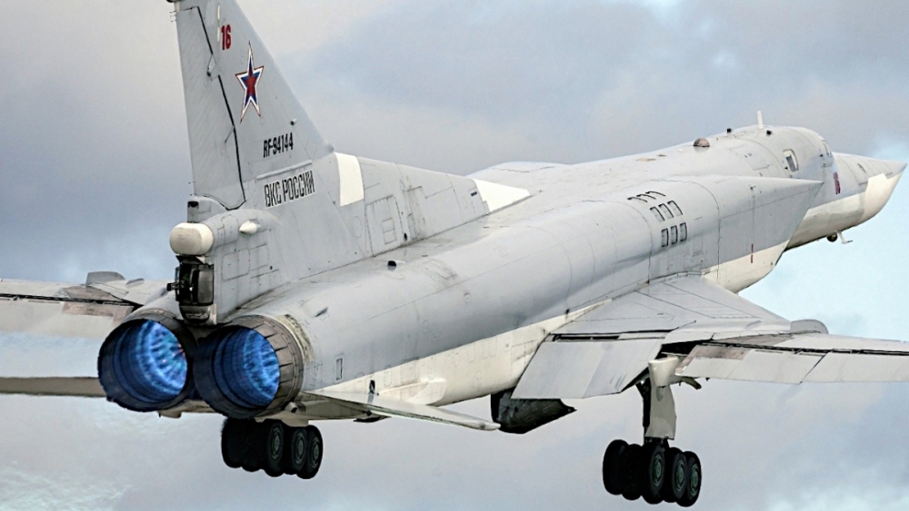 Chiến cơ Tu-22M3 của Nga tập trận sát biên giới Afghanistan Chiến cơ Tu-22M3 của Nga tập trận sát biên giới Afghanistan
