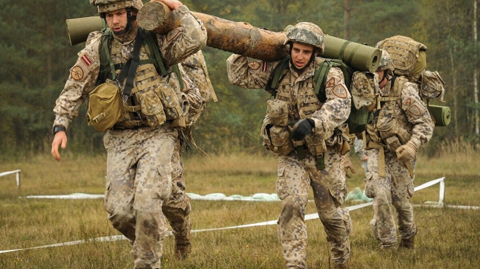 Latvia ban bố tình trạng khẩn cấp, lo ngại xung đột vũ trang với Belarus Latvia ban bố tình trạng khẩn cấp, lo ngại xung đột vũ trang với Belarus