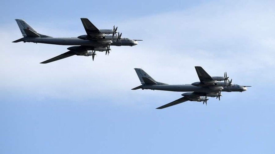 Máy bay Tu-95MS Nga bay suốt 9 giờ trên Biển Nhật Bản Máy bay Tu-95MS Nga bay suốt 9 giờ trên Biển Nhật Bản