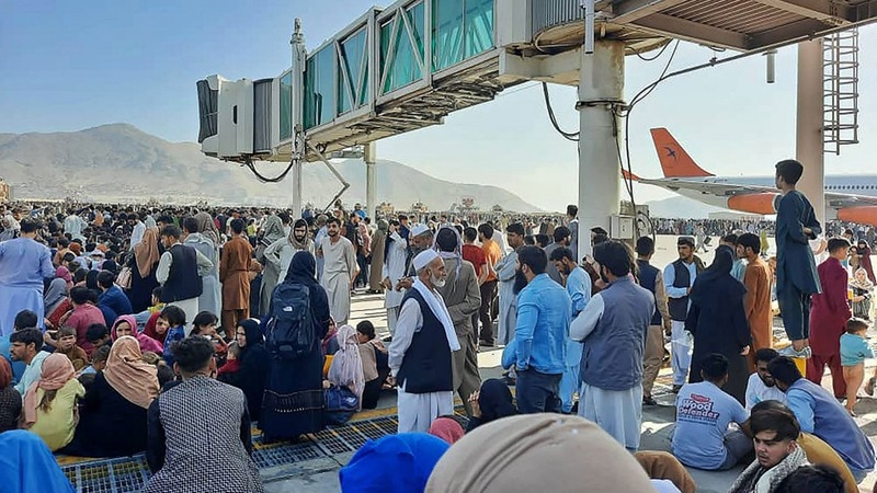 Nga ngỏ ý sẵn sàng giúp đưa người Afghanistan rời đất nước Nga ngỏ ý sẵn sàng giúp đưa người Afghanistan rời đất nước